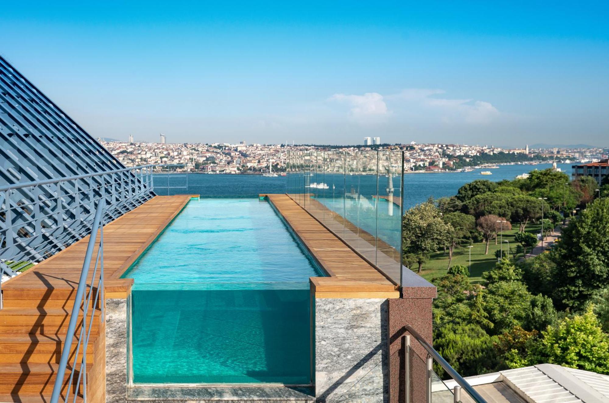 伊斯坦布尔博斯普鲁斯海峡丽思卡尔顿酒店 外观 照片